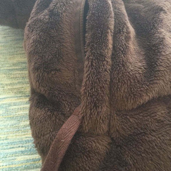 Athleta Goose Down Faux Fur Puffer Vest - Picture 6 of 7